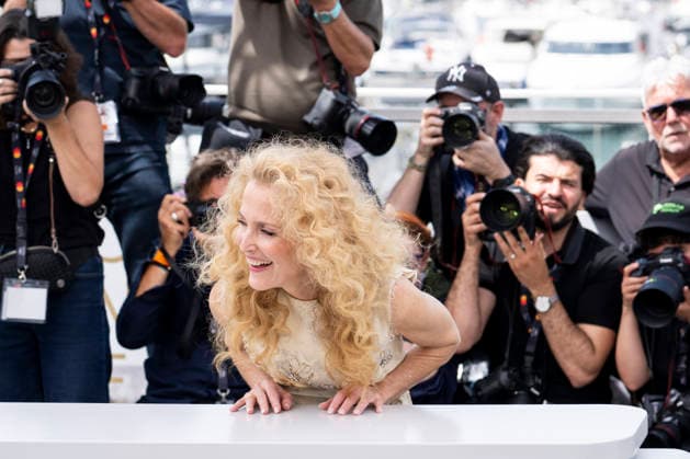 79th Cannes Film Festival Photocall of the movie -Teenage sex and death at camp Miasma Palais des Festivals - Cannes, France Gillian Anderson 79th Cannes Film Festival Photocall of the movie -Teenage sex and death at camp Miasma Palais des Festivals - Cannes, France 13th May 2026 SGPItalia id 134688_011 *Not Exclusive  Copyright: xALFONSOxCATALANO SGPITALIAx