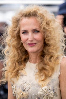 79th Cannes Film Festival Photocall of the movie -Teenage sex and death at camp Miasma Palais des Festivals - Cannes, France Gillian Anderson 79th Cannes Film Festival Photocall of the movie -Teenage sex and death at camp Miasma Palais des Festivals - Cannes, France 13th May 2026 SGPItalia id 134688_011 *Not Exclusive  Copyright: xALFONSOxCATALANO SGPITALIAx