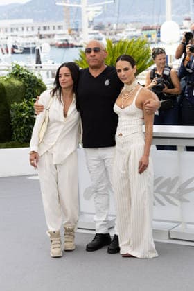The Fast and the Furious photocall in Cannes CANNES, FRANCE - MAY 13: Michelle Rodriguez, Vin Diesel and Jordana Brewster hug during The Fast And The Furious photocall at the 79th annual Cannes Film Festival at Palais des Festivals on May 13, 2026 in Cannes, France. CAP KA Kristina Afanasyeva Cannes Alpes-Maritimes France Copyright: xKristinaxAfanasyeva CapitalxPicturesx