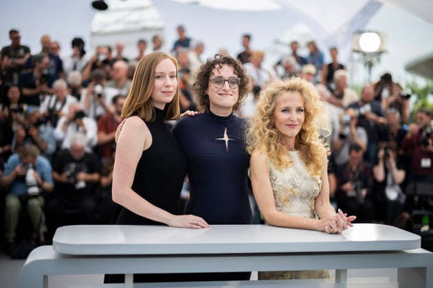 Cannes Teenage Sex And Death At Camp Miasma Photocall EB Gillian Anderson Director Jane Schoenbrun Hannah Einbinder During the Teenage Sex and Death at Camp Miasma photocall during the 79th Cannes Film Festival in Cannes, France on May 13, 2026. Photo by Eliot Blondet ABACAPRESS.COM Cannes France France  Copyright: xBlondetxEliot ABACAx