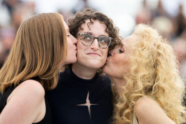 Cannes Teenage Sex And Death At Camp Miasma Photocall EB Gillian Anderson Director Jane Schoenbrun Hannah Einbinder During the Teenage Sex and Death at Camp Miasma photocall during the 79th Cannes Film Festival in Cannes, France on May 13, 2026. Photo by Eliot Blondet ABACAPRESS.COM Cannes France France  Copyright: xBlondetxEliot ABACAx