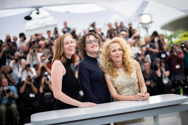Cannes Teenage Sex And Death At Camp Miasma Photocall EB Gillian Anderson Director Jane Schoenbrun Hannah Einbinder During the Teenage Sex and Death at Camp Miasma photocall during the 79th Cannes Film Festival in Cannes, France on May 13, 2026. Photo by Eliot Blondet ABACAPRESS.COM Cannes France France  Copyright: xBlondetxEliot ABACAx
