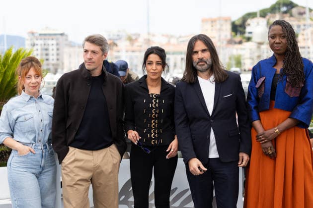 Laura Samani, Thomas Cailley, Leïla Bekhti, Khaled Mouzanar et Angele Diabang au Photocall du jury Un Certain Regard lors du 79ème Festival International du Film de Cannes, le 13 mai 2026 Jacovides Moreau Bestimage Photocall for Un Certain Regard s Jury at the 79th Cannes International Film Festival, on May 13th, 2026 Cannes France  Copyright: xJACOVIDES-MOREAUx xBESTIMAGExJACOVIDES-MOREAUx xBESTIMAGEx