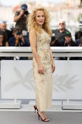 Gillian Anderson at the Teenage Sex and Death at Camp Miasma photocall at the 79th International Film Festival in Cannes, France, May 13, 2026 Jacovides Moreau Bestimage Teenage Sex and Death at Camp Miasma photocall at the 79th annual Cannes Film Festival at Palais des Festivals on May 13, 2026 in Cannes, France Cannes France  Copyright: xJACOVIDES-MOREAUx xBESTIMAGExJACOVIDES-MOREAUx xBESTIMAGEx
