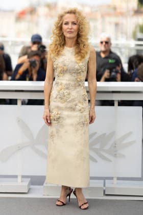 Gillian Anderson at the Teenage Sex and Death at Camp Miasma photocall at the 79th International Film Festival in Cannes, France, May 13, 2026 Jacovides Moreau Bestimage Teenage Sex and Death at Camp Miasma photocall at the 79th annual Cannes Film Festival at Palais des Festivals on May 13, 2026 in Cannes, France Cannes France  Copyright: xJACOVIDES-MOREAUx xBESTIMAGExJACOVIDES-MOREAUx xBESTIMAGEx