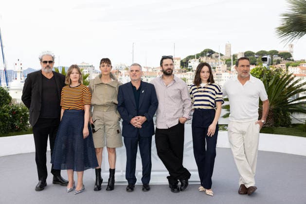 Gustave de Kervern, Madeleine Baudot, Vimala Pons, Pierre Salvadori, Pio Marmaï, Anaïs Demoustier et Gilles Lellouche au photocall du film La Vénus Electrique hors compétition lors du 79ème Festival International du Film de Cannes 12 23 mai 2026 , le 13 mai 2026 Jacovides Moreau Bestimage Photocall for La Venus Electrique at the 79th Cannes International Film Festival, on May 13th, 2026 Cannes France  Copyright: xJACOVIDES-MOREAUx xBESTIMAGExJACOVIDES-MOREAUx xBESTIMAGEx