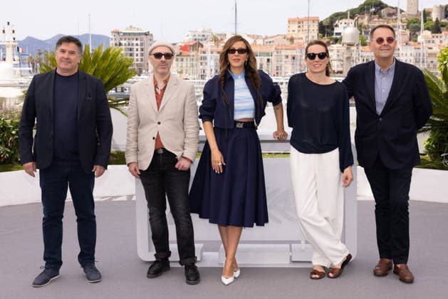 Michel Benjamin, Cédric Coppola, jury president Monia Chokri, Marine Francen et Christophe Massie au photocall du jury Caméra dOr lors du 79ème Festival International du Film de Cannes 12 23 mai 2026 , le 13 mai 2026 Jacovides Moreau Bestimage Photocall for Camera dOr s Jury at the 79th Cannes International Film Festival, on May 13th, 2026 Cannes France  Copyright: xJACOVIDES-MOREAUx xBESTIMAGExJACOVIDES-MOREAUx xBESTIMAGEx