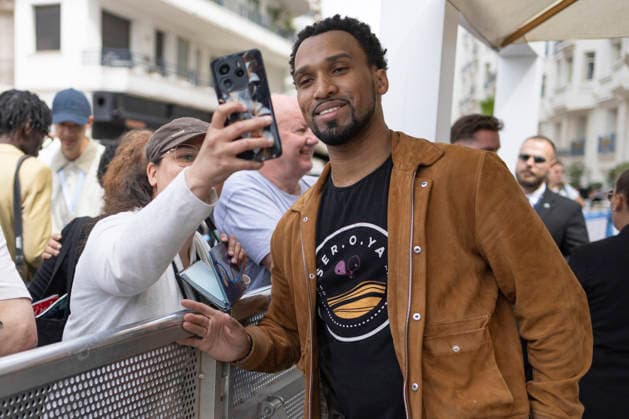 Cannes Nathan Mitchell Exits Martinez MP Cannes, France- May 13: Nathan Mitchell and friend arrives to Hotel Martinez during 79th Festival of Cannes, on May 13, 2026 in Cannes, France. Photo by Marco Piovanotto ABACAPRESS:COM Cannes France  Copyright: xPiovanottoxMarco ABACAx