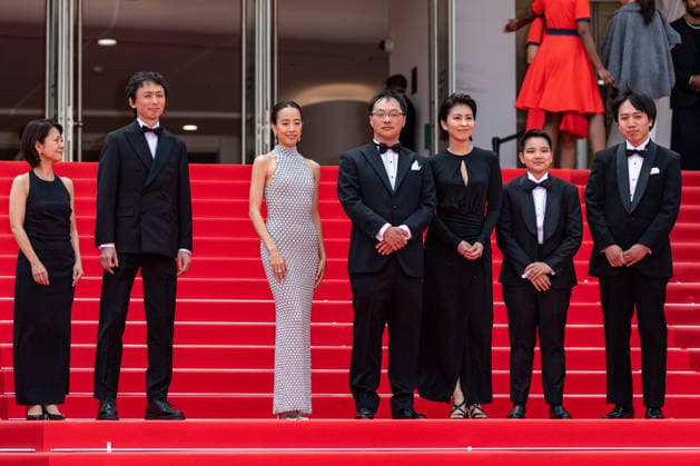 Cannes Nagi Notes Screening NG Terutaro Osanai, a guest, Shizuka Ishibaschi, Koji Fukada, Takako Matsu, Tan Si En and a guest attending the ‘Nagi Notes’ Screening and Red Carpet at Palais Des Festivals in Cannes, France on May 13 2026 as part of the 79th Cannes Film Festival. Photo by Nicolas Genin ABACAPRESS.COM Cannes France  Copyright: xGeninxNicolas ABACAx