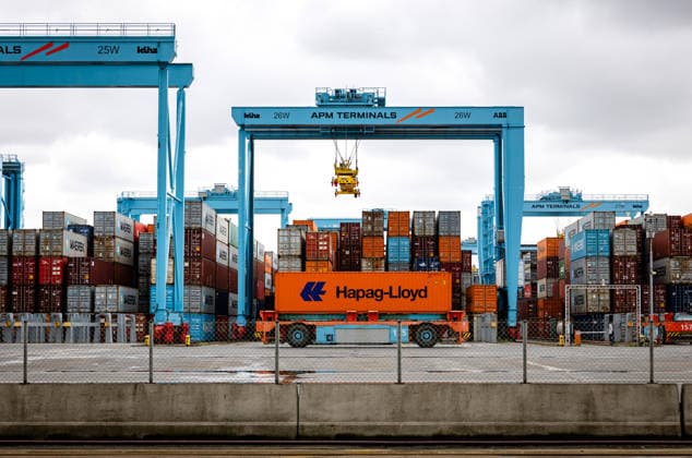 King visit the port of Rotterdam. Rotterdam, the Netherlands. 13 May 2026 Containers in the APM terminal during a visit by King Willem-Alexander and David van Weel, Minister of Justice and Security, at the port of Rotterdam. The visit is all about subversion and resilience against drug crime and military threats. Rotterdam The Netherlands  Copyright: xDPPA POOL RDWx