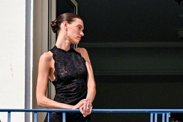 Canadian composer performer Charlotte Cardin in a photo shoot on a balcony at the Martinez hotel during the 79th International Film Festival in Cannes, France, on May 13, 2026 Gedeon Taieb Bestimage Canadian composer performer Charlotte Cardin in a photo shoot on a balcony at the Martinez hotel during the 79th International Film Festival in Cannes, France, on May 13, 2026 Cannes France  Copyright: xGedeonxTaiebx xBestimagexGedeonxTaiebx xBestimagex