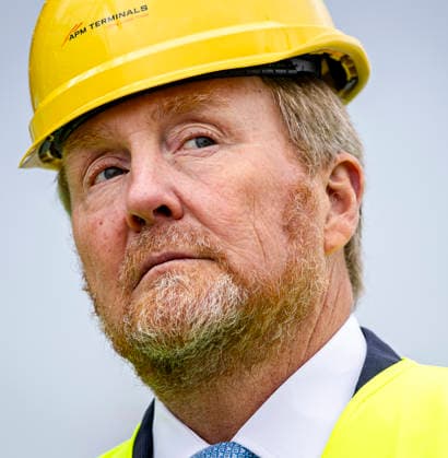 13-05-2026 Rotterdam King Willem-Alexander visited, in the context of undermining and resilience, the customs office on the Maasvlakte and APM Terminals at the Port of Rotterdam. Â  Copyright: xPPEx