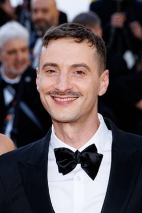 Thomas Jolly Montée des marches du film La vie dune femme lors du 79ème Festival International du Film de Cannes, le 13 mai 2026 Jacovides Moreau Bestimage Red carpet for A womans life at the 79th Cannes International Film Festival on May 13, 2026 Cannes France  Copyright: xJACOVIDES-MOREAUx xBESTIMAGExJACOVIDES-MOREAUx xBESTIMAGEx