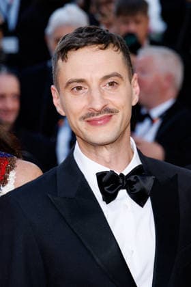 Thomas Jolly Montée des marches du film La vie dune femme lors du 79ème Festival International du Film de Cannes, le 13 mai 2026 Jacovides Moreau Bestimage Red carpet for A womans life at the 79th Cannes International Film Festival on May 13, 2026 Cannes France  Copyright: xJACOVIDES-MOREAUx xBESTIMAGExJACOVIDES-MOREAUx xBESTIMAGEx