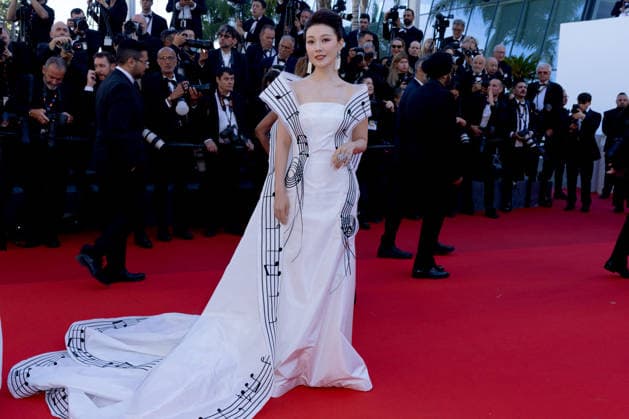 Chang Sisi Montée des marches du film La vie dune femme lors du 79ème Festival International du Film de Cannes, le 13 mai 2026 Olivier Borde Bestimage Red carpet for A womans life at the 79th Cannes International Film Festival on May 13, 2026 Cannes France  Copyright: xOLIVIERxBORDEx xBESTIMAGExOLIVIERxBORDEx xBESTIMAGEx