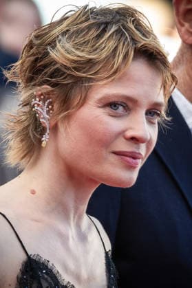 Mélanie Thierry Bijoux Tasaki Montée des marches du film La vie dune femme lors du 79ème Festival International du Film de Cannes, le 13 mai 2026 Jacovides Moreau Bestimage Red carpet for A womans life at the 79th Cannes International Film Festival on May 13, 2026 Cannes France  Copyright: xJACOVIDES-MOREAUx xBESTIMAGExJACOVIDES-MOREAUx xBESTIMAGEx