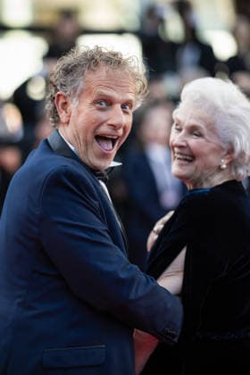 Charles Berling, Marie Christine Barrault Montée des marches du film La vie dune femme lors du 79ème Festival International du Film de Cannes, le 13 mai 2026 Jacovides Moreau Bestimage Red carpet for A womans life at the 79th Cannes International Film Festival on May 13, 2026 Cannes France  Copyright: xJACOVIDES-MOREAUx xBESTIMAGExJACOVIDES-MOREAUx xBESTIMAGEx