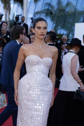 Sara Sampaio Montée des marches du film La vie dune femme lors du 79ème Festival International du Film de Cannes, le 13 mai 2026 Olivier Borde Bestimage Red carpet for A womans life at the 79th Cannes International Film Festival on May 13, 2026 Cannes France  Copyright: xOLIVIERxBORDEx xBESTIMAGExOLIVIERxBORDEx xBESTIMAGEx