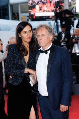 Guest, Charles Berling Descente des marches du film La vie dune femme lors du 79ème Festival International du Film de Cannes, le 13 mai 2026 Jacovides Moreau Bestimage People leaving the redcarpet for A womans life at the 79th Cannes International Film Festival on May 13, 2026 Cannes France  Copyright: xJACOVIDES-MOREAUx xBESTIMAGExJACOVIDES-MOREAUx xBESTIMAGEx