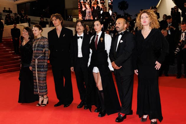 Enrica Capra, Yile Yara Vianello, Vassili Schneider, Bérenger Thouin, Souheila Yacoub, Pierre Antoine Billon, Carine Ruszniewski Montée des marches du film Labandon lors du 79ème Festival International du Film de Cannes, le 13 mai 2026 Jacovides Moreau Bestimage Red carpet for Forsaken at the 79th Cannes International Film Festival on May 13, 2026 Cannes France  Copyright: xJACOVIDES-MOREAUx xBESTIMAGExJACOVIDES-MOREAUx xBESTIMAGEx