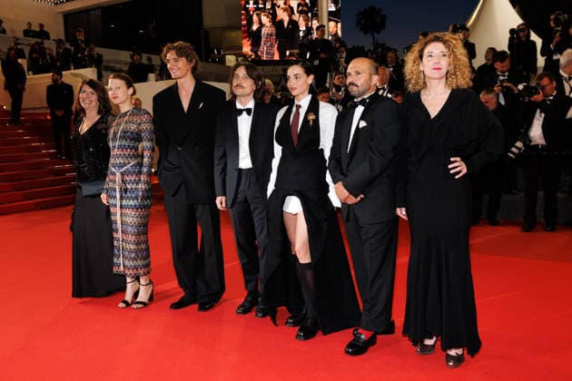 Enrica Capra, Yile Yara Vianello, Vassili Schneider, Bérenger Thouin, Souheila Yacoub, Pierre Antoine Billon, Carine Ruszniewski Montée des marches du film Labandon lors du 79ème Festival International du Film de Cannes, le 13 mai 2026 Jacovides Moreau Bestimage Red carpet for Forsaken at the 79th Cannes International Film Festival on May 13, 2026 Cannes France  Copyright: xJACOVIDES-MOREAUx xBESTIMAGExJACOVIDES-MOREAUx xBESTIMAGEx