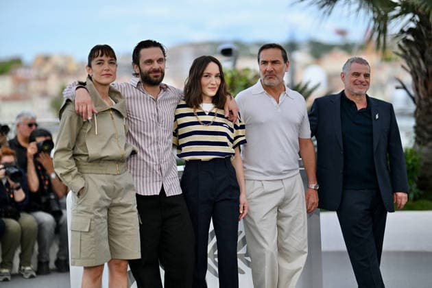 Cannes La Venus Electrique Photocall. FC Cast members Vimala Pons, Pio Marmaï, Anaïs Demoustier, Gilles Lellouche and Pierre Salvadori attending the La Venus Electrique photocall during the 79th Cannes Film Festival in Cannes, France on May 13, 2026. Photo by Franck Castel ABACAPRESS.COM Cannes  Copyright: xCastelxFranck ABACAx