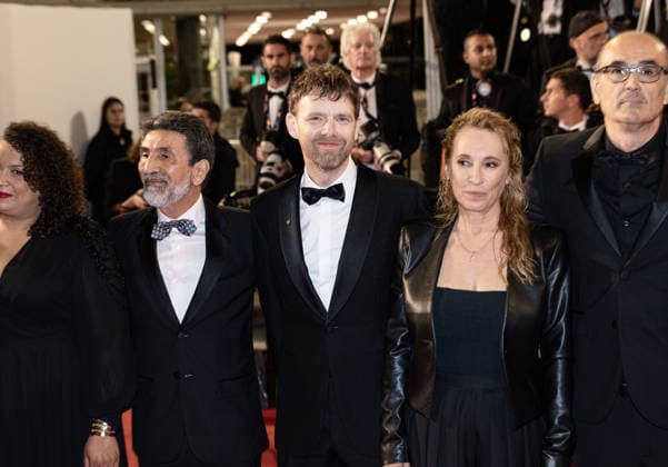 79ème Festival International du Film de Cannes Montée des marches du film LAbandon 79th International Cannes Film Festival Red Carpet with Forsaken movie 455947 2026 05 13 Cannes France Bercot, Emmanuelle Garenq, Vincent Reinartz, Antoine Kabouche, Aziz  Copyright: xIvankaxVoisinx xStarfacex STAR_455947_026