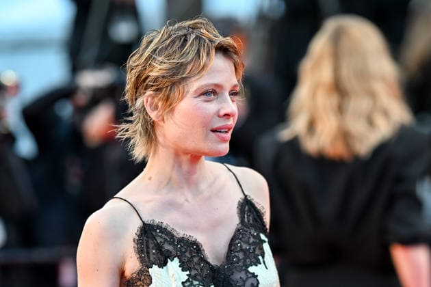 79ème Festival International du Film de Cannes Montée des marches avec le film La Vie dune Femme 79th International Cannes Film Festival Red Carpet with A Womans life movie 455949 2026 05 13 Thierry, Mélanie  Copyright: xEstellexCarlierx xStarfacex STAR_455949_003