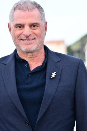 79th Cannes International Film Festival Photocall du film La Vénus Electrique 79th Cannes International Film Festival LA VENUS ELECTRIQUE photocall Pierre Salvadori poses during La Vénus Electrique The Electric Kiss photocall at the 79th annual Cannes Film Festival at Palais des Festivals Thomas Bohlen Starface 2026 05 12 455951 2026 05 13 Cannes France  Copyright: xThomasxBohlenx STAR_455951_012