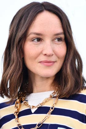 79th Cannes International Film Festival Photocall du film La Vénus Electrique 79th Cannes International Film Festival LA VENUS ELECTRIQUE photocall Anaïs Demoustier poses during La Vénus Electrique The Electric Kiss photocall at the 79th annual Cannes Film Festival at Palais des Festivals Thomas Bohlen Starface 2026 05 12 455951 2026 05 13 Cannes France  Copyright: xThomasxBohlenx STAR_455951_027