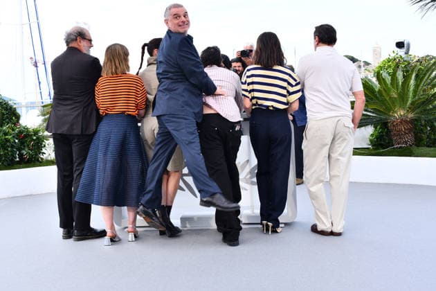 79th Cannes International Film Festival Photocall du film La Vénus Electrique 79th Cannes International Film Festival LA VENUS ELECTRIQUE photocall Gustave de Kervern, Madeleine Baudot, Vimala Pons, Pierre Salvadori, Pio Marmaï, Anaïs Demoustier and Gilles Lellouche pose during La Vénus Electrique The Electric Kiss photocall at the 79th annual Cannes Film Festival at Palais des Festivals Thomas Bohlen Starface 2026 05 12 455951 2026 05 13 Cannes France  Copyright: xThomasxBohlenx STAR_455951_049