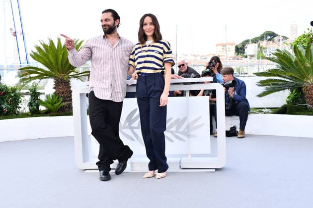 79th Cannes International Film Festival Photocall du film La Vénus Electrique 79th Cannes International Film Festival LA VENUS ELECTRIQUE photocall Pio Marmaï, Anaïs Demoustier pose during La Vénus Electrique The Electric Kiss photocall at the 79th annual Cannes Film Festival at Palais des Festivals Thomas Bohlen Starface 2026 05 12 455951 2026 05 13 Cannes France  Copyright: xThomasxBohlenx STAR_455951_058