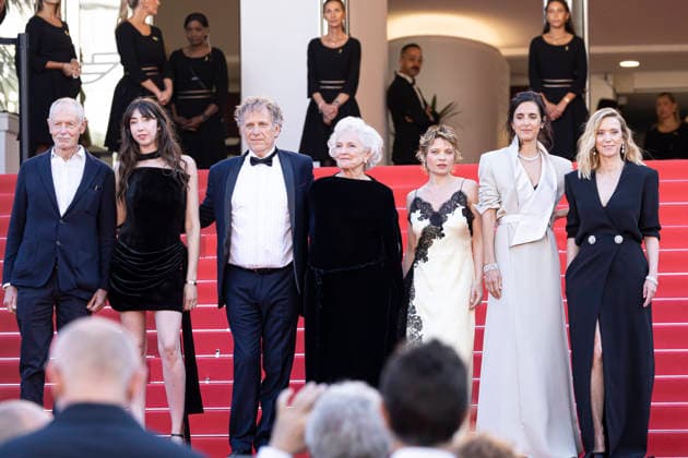 La vie d une Femme (A women s life) Screening at the 79th Cannes Film Festival Erri De Luca, Suzanne de Baecque, Charles Berling, Marie-Christine Barrault, MÃ lanie Thierry, Charline Bourgeois-Tacquet and LÃ a Drucker attend the La Vie D Une Femme screening during the 79th annual Cannes Film Festival at Palais des Festivals on May 13, 2026 in Cannes, France.  Copyright: x Chassery+Courdjix