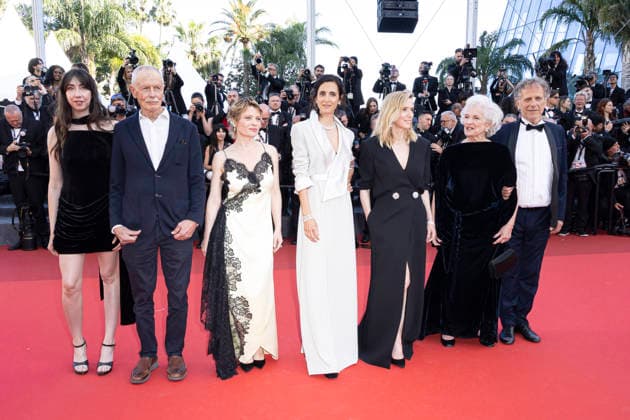 La vie d une Femme (A women s life) Screening at the 79th Cannes Film Festival MÃ lanie Thierry, Suzanne de Baecque, Erri De Luca, Charline Bourgeois-Tacquet, LÃ a Drucker, Marie-Christine Barrault and Charles Berling attend the La Vie D Une Femme screening during the 79th annual Cannes Film Festival at Palais des Festivals on May 13, 2026 in Cannes, France.  Copyright: x Chassery+Courdjix