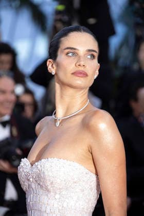 La vie d une Femme (A women s life) Screening at the 79th Cannes Film Festival Sara Sampaio attends the La Vie D Une Femme screening during the 79th annual Cannes Film Festival at Palais des Festivals on May 13, 2026 in Cannes, France.  Copyright: x Chassery+Courdjix