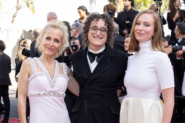 La vie d une Femme (A women s life) Screening at the 79th Cannes Film Festival Hannah Einbinder, Jane Schoenbrun, Gillian Anderson attend the La Vie D Une Femme screening during the 79th annual Cannes Film Festival at Palais des Festivals on May 13, 2026 in Cannes, France.  Copyright: x Chassery+Courdjix