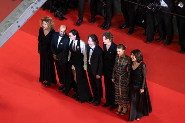 Carine Ruszniewski, Pierre Antoine Billon, Souheila Yacoub, Bérenger Thouin, Vassili Schneider, Yile Yara Vianello, Enrica Capra Montée des marches du film Labandon lors du 79ème Festival International du Film de Cannes, le 13 mai 2026 Camilla Canalini Bestimage Red carpet for Forsaken at the 79th Cannes International Film Festival on May 13, 2026 Cannes France  Copyright: xCamillaxCanalinix xBestimagexCamillaxCanalinix xBestimagex