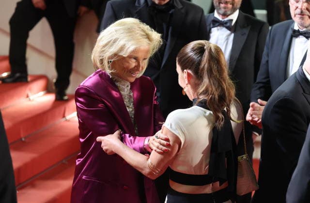 Iris Knobloch, Mickaëlle Paty Soeur de Samuel Paty Montée des marches du film Labandon lors du 79ème Festival International du Film de Cannes, le 13 mai 2026 Jacovides Moreau Bestimage Red carpet for Forsaken at the 79th Cannes International Film Festival on May 13, 2026 Cannes France  Copyright: xJACOVIDES-MOREAUx xBESTIMAGExJACOVIDES-MOREAUx xBESTIMAGEx