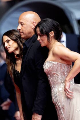 Jordana Brewster, Vin Diesel, Michelle Rodriguez Montée des marches du film The Fast and the Furious lors du 79ème Festival International du Film de Cannes, le 13 mai 2026 Olivier Borde Bestimage Red carpet for The Fast and the Furious at the 79th Cannes International Film Festival on May 13, 2026 Cannes France  Copyright: xOLIVIERxBORDEx xBESTIMAGExOLIVIERxBORDEx xBESTIMAGEx