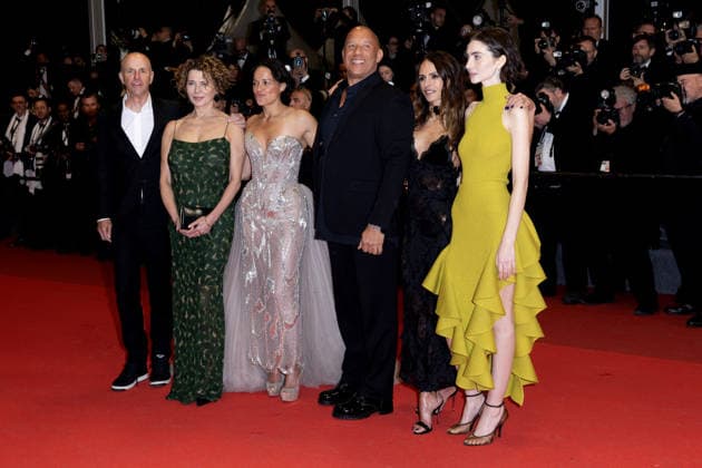 Neal H Moritz, Dame Donna Langley, Michelle Rodriguez, Vin Diesel, Jordana Brewster, Meadow Walker Montée des marches du film The Fast and the Furious lors du 79ème Festival International du Film de Cannes, le 13 mai 2026 Olivier Borde Bestimage Red carpet for The Fast and the Furious at the 79th Cannes International Film Festival on May 13, 2026 Cannes France  Copyright: xOLIVIERxBORDEx xBESTIMAGExOLIVIERxBORDEx xBESTIMAGEx