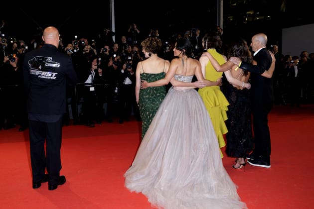 Vin Diesel, Dame Donna Langley, Michelle Rodriguez, Meadow Walker, Jordana Brewster et Neal Moritz Montée des marches du film The Fast and the Furious lors du 79ème Festival International du Film de Cannes, le 13 mai 2026 Olivier Borde Bestimage Red carpet for The Fast and the Furious at the 79th Cannes International Film Festival on May 13, 2026 Cannes France  Copyright: xOLIVIERxBORDEx xBESTIMAGExOLIVIERxBORDEx xBESTIMAGEx