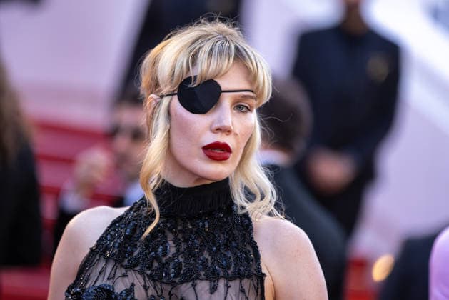 79th Cannes Film Festival - 13 May 2026 Musician Sam Quealy attends the red carpet of La Vie d une Femme at the 79th Cannes Film Festival in Cannes, France. Cannes France Copyright: xMarcoxBaradax xSOPAxImagesx RED CARPET LA VIE D_UNE FEMME-6