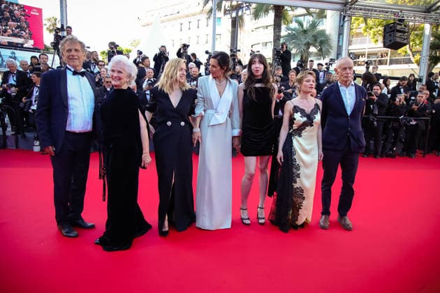 79th Cannes Film Festival - 13 May 2026 (L-R) Charles Berling, Marie-Christine Barrault, Léa Drucker, Charline Bourgeois-Tacquet, Suzanne de Baecque, Mélanie Thierry and Erri De Luca attend the red carpet of La Vie d une Femme at the 79th Cannes Film Festival in Cannes, France. Cannes France Copyright: xMarcoxBaradax xSOPAxImagesx RED CARPET LA VIE D_UNE FEMME-67