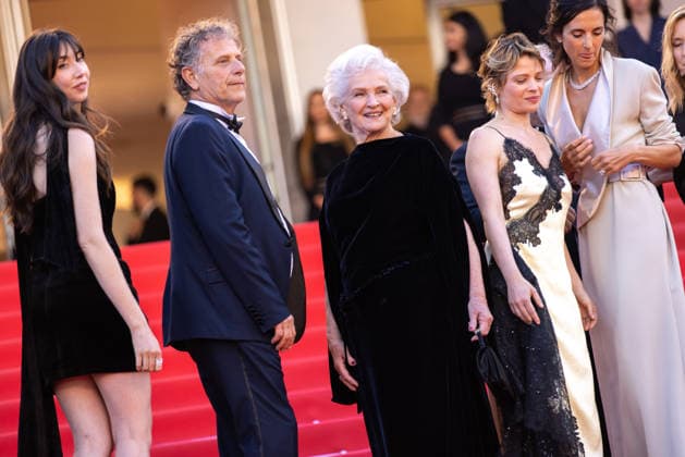 79th Cannes Film Festival - 13 May 2026 (L-R) Suzanne de Baecque, Charles Berling, Marie-Christine Barrault and Mélanie Thierry attend the red carpet of La Vie d une Femme at the 79th Cannes Film Festival in Cannes, France. Cannes France Copyright: xMarcoxBaradax xSOPAxImagesx RED CARPET LA VIE D_UNE FEMME-73