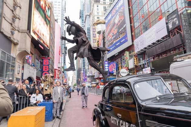 May 13, 2026, Bronx, New York, USA: New York, NY, USA, May 13, 2026: A stunt performer dressed as Nicolas Cage s Spider Noir character arrives on top of old black taxi for world premiere of Amazon Prime Video s Spider Noir at Regal Times Square. Bronx USA - ZUMAr339 20260513_znp_r339_015 Copyright: xLevxRadinx