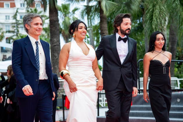 79th Cannes Film Festival Red Carpet of the movie -Nagi Notes- Palais des Festivals - Cannes, France Gael Garcia Bernal;Adriana Paz;Diego Luna;Anna Diaz 79th Cannes Film Festival Red Carpet of the movie -Nagi Notes- Palais des Festivals - Cannes, France 13th May 2026 SGPItalia id 134688_017 *Not Exclusive  Copyright: xSGPx