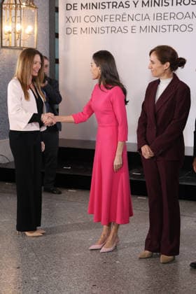 Queen Letizia presides over the inauguration of the XVII Ibero-American Conference of Ministers of Health Queen Letizia and the Minister of Health, Mónica García, arrive at the inauguration of the XVII Ibero-American Conference of Ministers of Health at the Teatro Real in Madrid, on May 14, 2026, in Madrid Spain QUEEN LETIZIA HEALTH MINISTERS HEALTH 14 MAY 2026 José Madrid Madrid Madrid Spain  Copyright: xJosÃ xRuizx 7521948