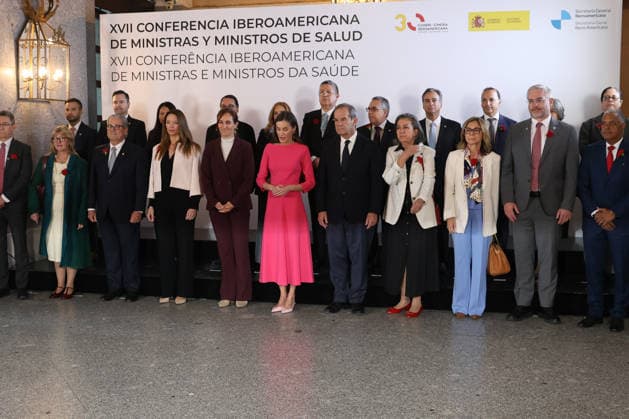 Queen Letizia presides over the inauguration of the XVII Ibero-American Conference of Ministers of Health Queen Letizia and the Minister of Health, Mónica García, arrive at the inauguration of the XVII Ibero-American Conference of Ministers of Health at the Teatro Real in Madrid, on May 14, 2026, in Madrid Spain QUEEN LETIZIA HEALTH MINISTERS HEALTH 14 MAY 2026 José Madrid Madrid Madrid Spain  Copyright: xJosÃ xRuizx 7521955