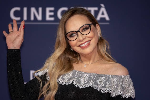 Italy: 71st Edition of the David di Donatello Awards Ornella Muti, winner of the 2025 Special David Award, walks the red carpet during the 71st David di Donatello Awards at Cinecittà Studios. Rome RM Italy Copyright: GennaroxLeonardi
