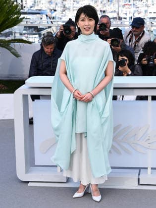IPA84672825 - Cannes, 79th Cannes Film Festival 2026, day 2 - photocall of NAGI NOTES - Pictured: Takako Matsu, Koji Fukada and Shizuka Ishibaschi  Copyright: xAlbertoxTerenghix xPoolxPhotoxEventsx07x 84672825